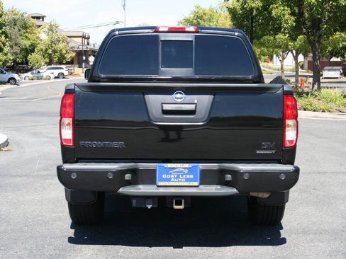Used 2018 Nissan Frontier SV w/ Value Truck Package RWD image 6
