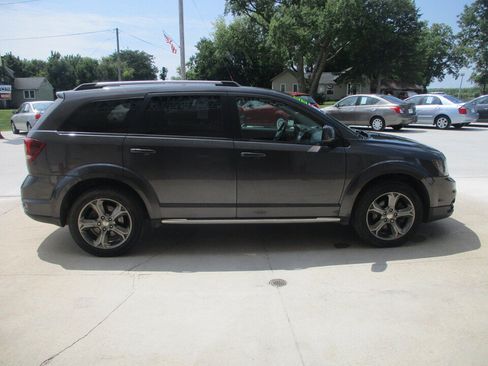 Used 2016 Dodge Journey Crossroad w/ Popular Equipment Group AWD/4WD image 16