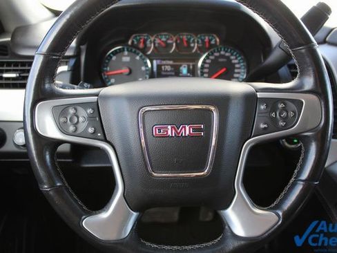 Used 2020 GMC Yukon XL SLT image 10