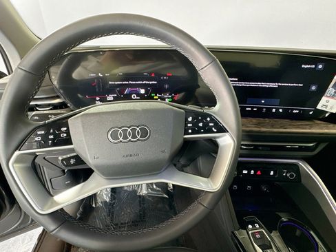 New 2025 Audi Q5 Premium Plus AWD/4WD image 11