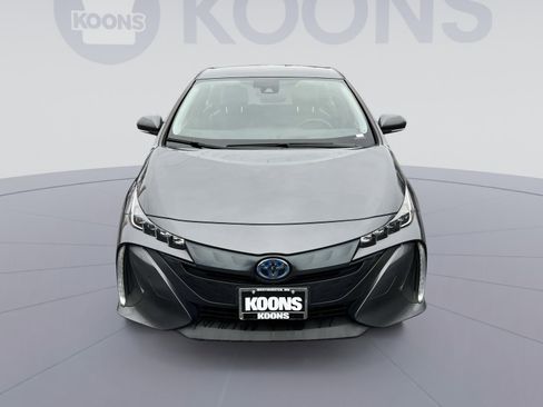 Used 2022 Toyota Prius Prime XLE image 11