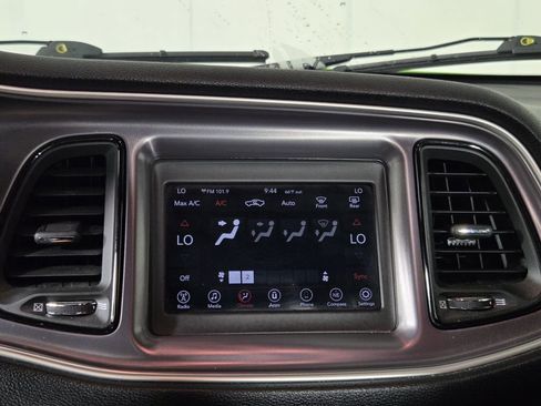 Certified 2019 Dodge Challenger R/T image 16