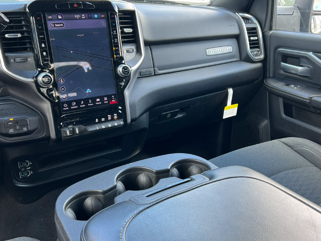 Used 2025 RAM 2500 Big Horn AWD/4WD image 36