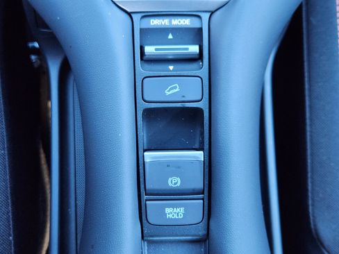 Used 2025 Honda HR-V Sport image 21