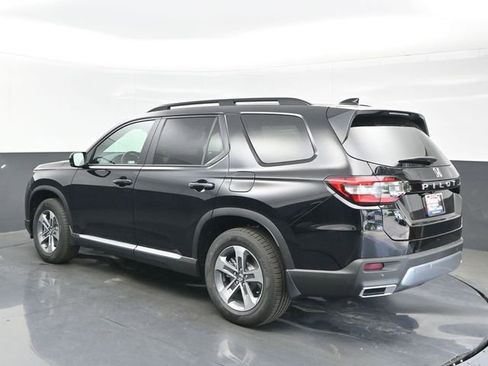 New 2026 Honda Pilot EX-L image 3
