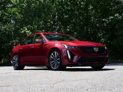 Used 2022 Cadillac CT5 V Blackwing w/ Carbon Fiber Package 2 RWD image 9