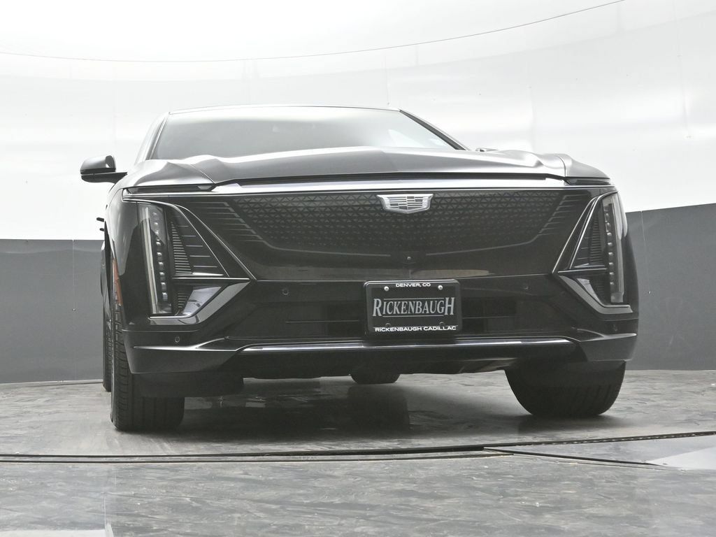 Certified 2025 Cadillac Lyriq Luxury AWD/4WD image 22