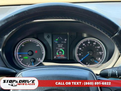 Used 2022 Toyota Venza LE AWD/4WD image 15