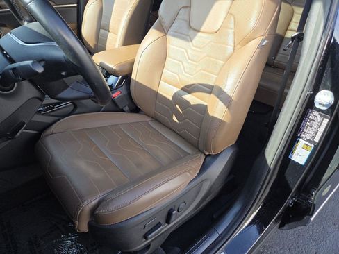 Used 2020 Kia Telluride SX w/ SX Prestige Package AWD/4WD image 22