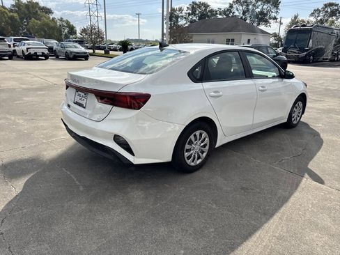 Certified 2024 Kia Forte LX image 15