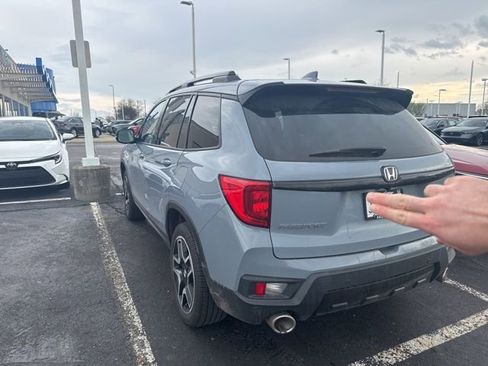 Used 2023 Honda Passport Elite image 2