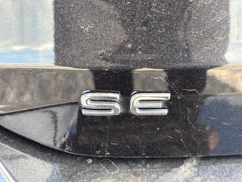 Used 2024 Volkswagen Taos SE image 5