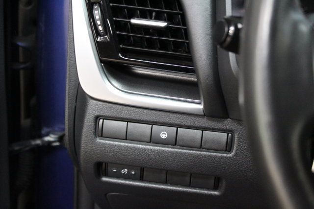 Used 2021 Nissan Rogue SV AWD/4WD image 14