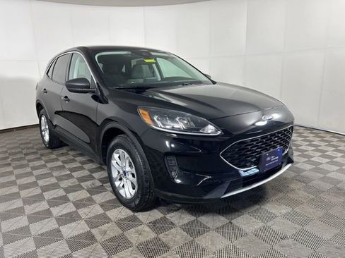 Certified 2022 Ford Escape SE w/ Convenience Package image 1