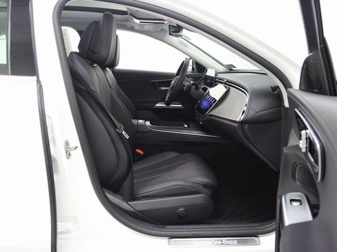Certified 2024 Mercedes-Benz E 350 4MATIC Sedan image 21