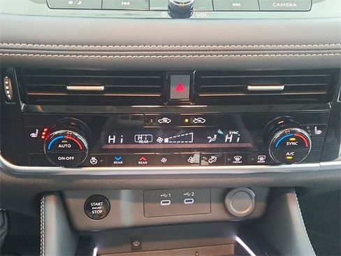 New 2026 Nissan Rogue Platinum image 37