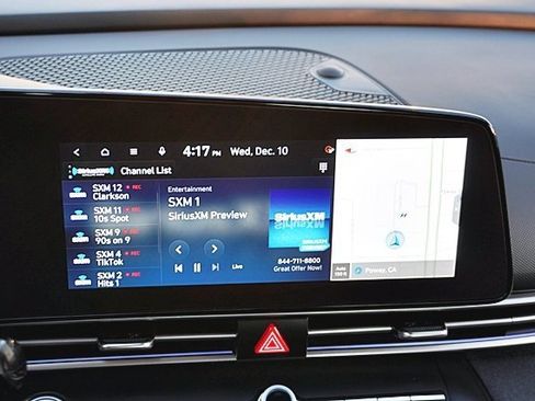 Certified 2025 Hyundai Elantra SEL image 23