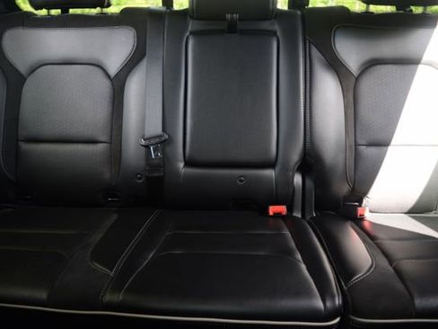 Used 2023 RAM 1500 Laramie AWD/4WD image 15