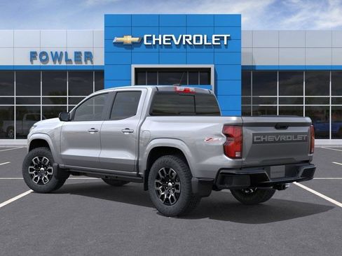 Used 2026 Chevrolet Colorado Z71 w/ Technology Package AWD/4WD image 3
