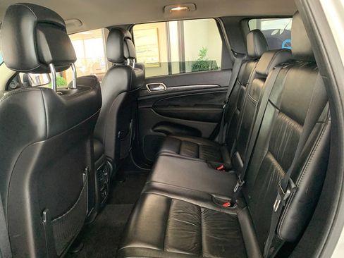Used 2012 Jeep Grand Cherokee Laredo AWD/4WD image 15