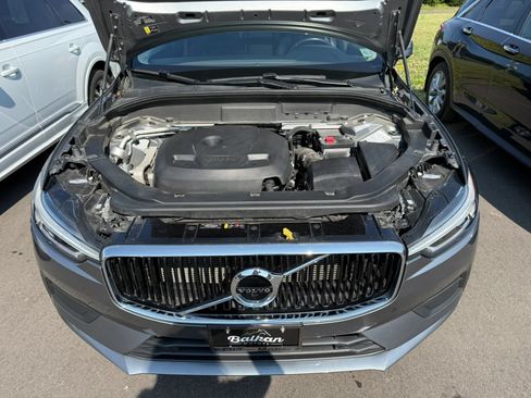 Used 2021 Volvo XC60 T5 Momentum w/ Premium Package AWD/4WD image 21