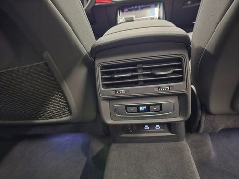 Used 2025 Audi Q7 3.0T Premium Plus image 35
