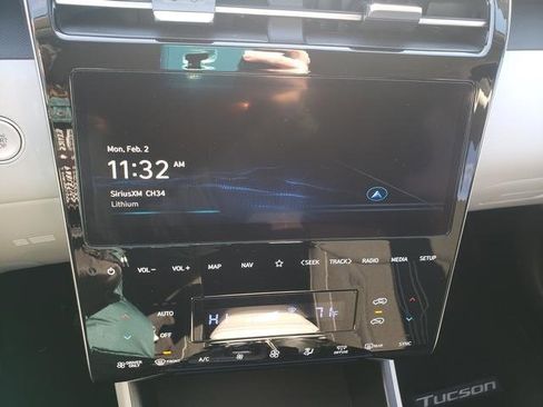 Used 2024 Hyundai Tucson Blue image 19