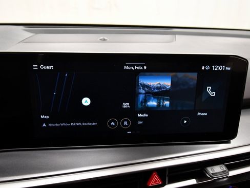 Certified 2025 Kia Sorento S image 23