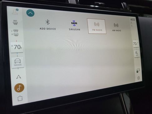 Used 2024 Land Rover Range Rover Velar Dynamic SE image 32