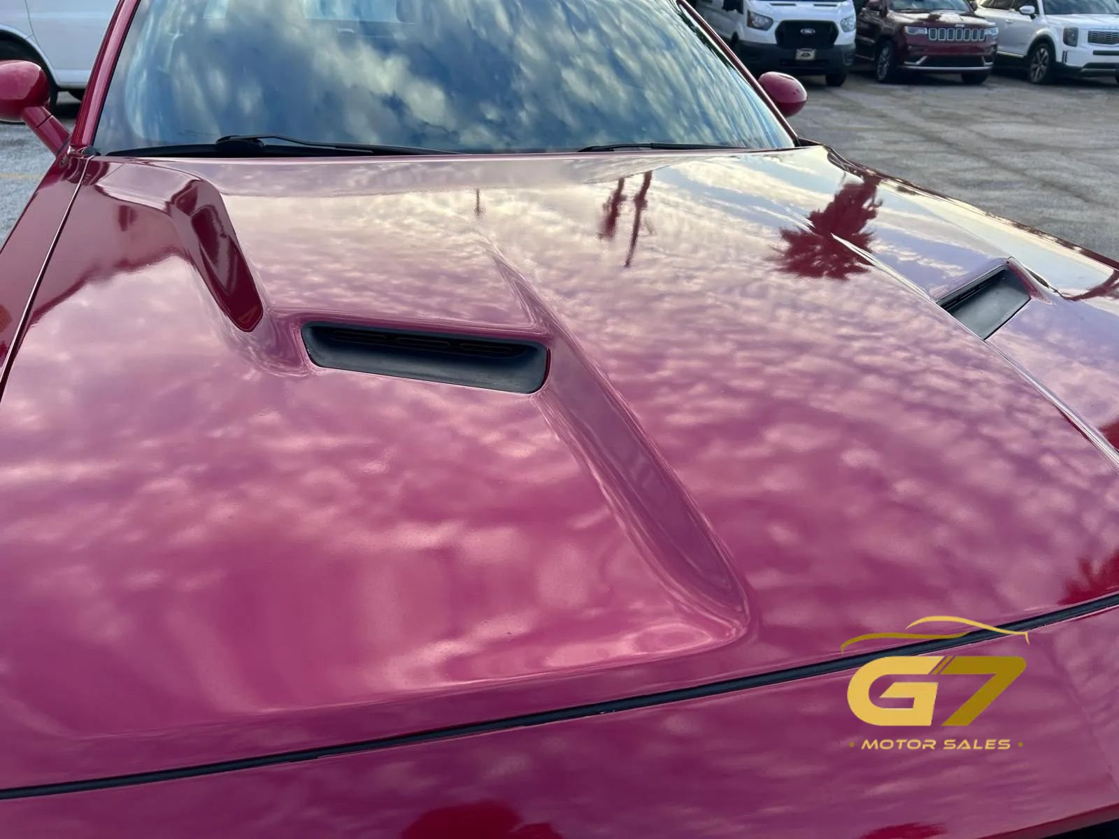 Used 2017 Dodge Challenger SXT RWD image 7