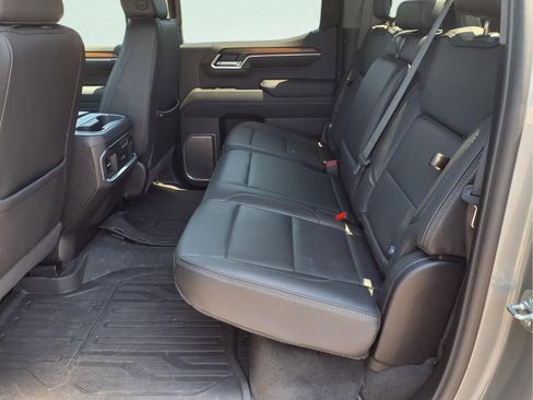 Used 2025 GMC Sierra 1500 Denali AWD/4WD image 19