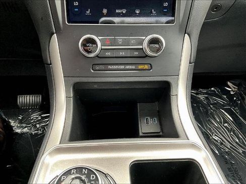 Certified 2024 Ford Edge SEL AWD/4WD image 15