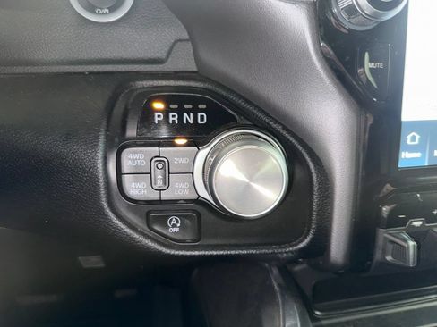Used 2022 RAM 1500 Laramie AWD/4WD image 19