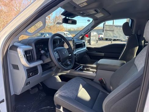 New 2026 Ford F350 XLT w/ XLT Premium Package AWD/4WD image 11