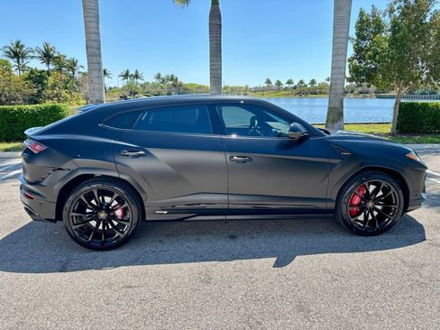 Used 2024 Lamborghini Urus S image 5