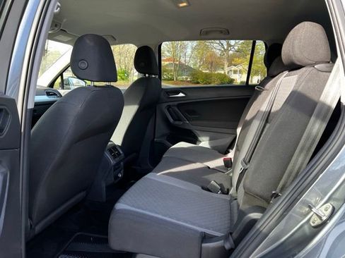 Used 2020 Volkswagen Tiguan S image 16