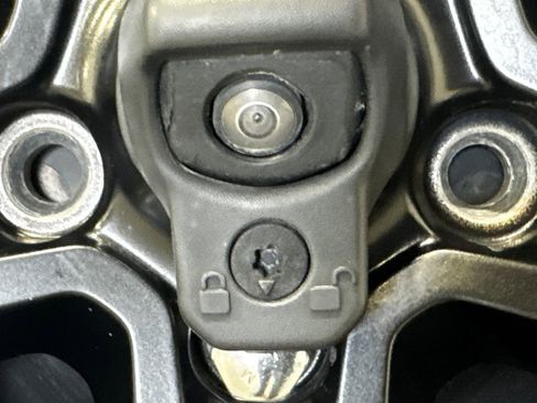 Used 2021 Jeep Wrangler Unlimited Sport AWD/4WD image 26