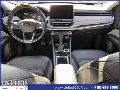 Used 2022 Jeep Compass Latitude image 18