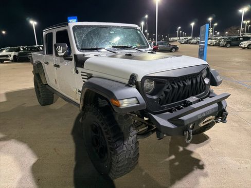 Used 2020 Jeep Gladiator Sport w/ Quick Order Package 24S image 17