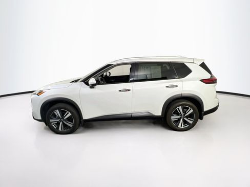 Used 2024 Nissan Rogue SL w/ SL Premium Package AWD/4WD image 8