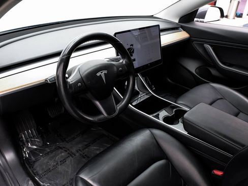 Used 2018 Tesla Model 3 Long Range image 3