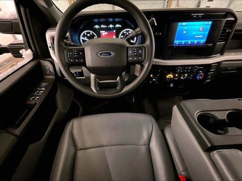 Used 2025 Ford F250 XL w/ XL Off-Road Package image 5