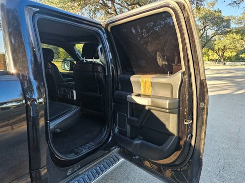 Used 2019 Ford F150 Lariat image 24