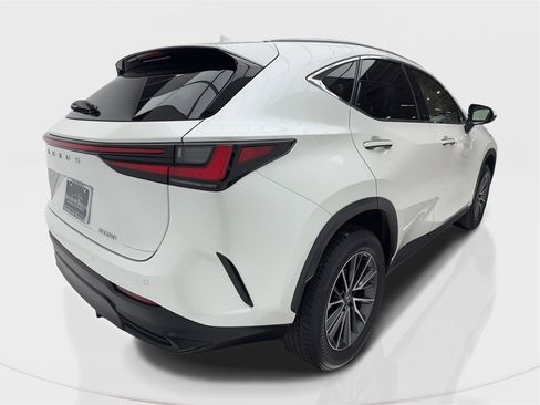 Used 2025 Lexus NX 250 FWD w/ Premium Package image 9