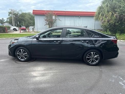 Used 2024 Kia Forte LXS FWD image 6