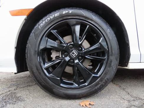 Certified 2023 Honda Odyssey Sport image 9