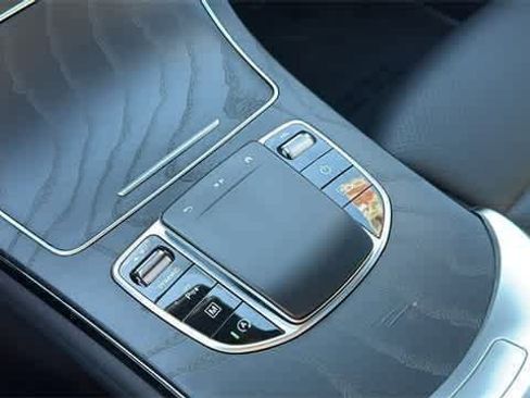 Certified 2022 Mercedes-Benz GLC 300 4MATIC image 23