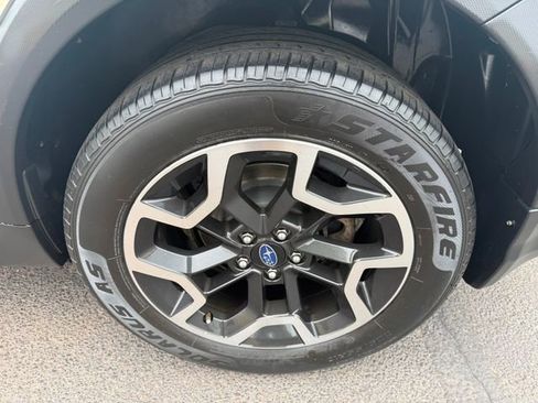 Used 2017 Subaru Crosstrek 2.0i Limited image 15