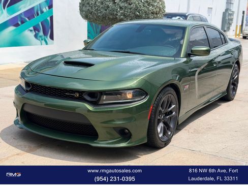 Used 2022 Dodge Charger Scat Pack RWD image 1