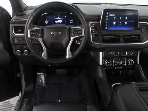 Used 2023 Chevrolet Tahoe Z71 w/ Luxury Package image 13